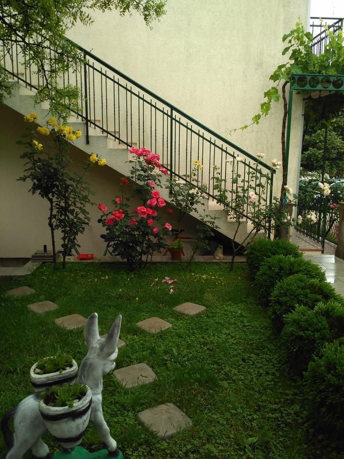 Apartmani Villa Radovic リサン エクステリア 写真