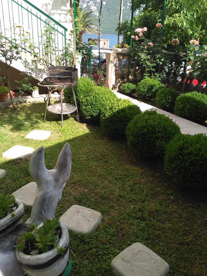 Apartmani Villa Radovic リサン エクステリア 写真