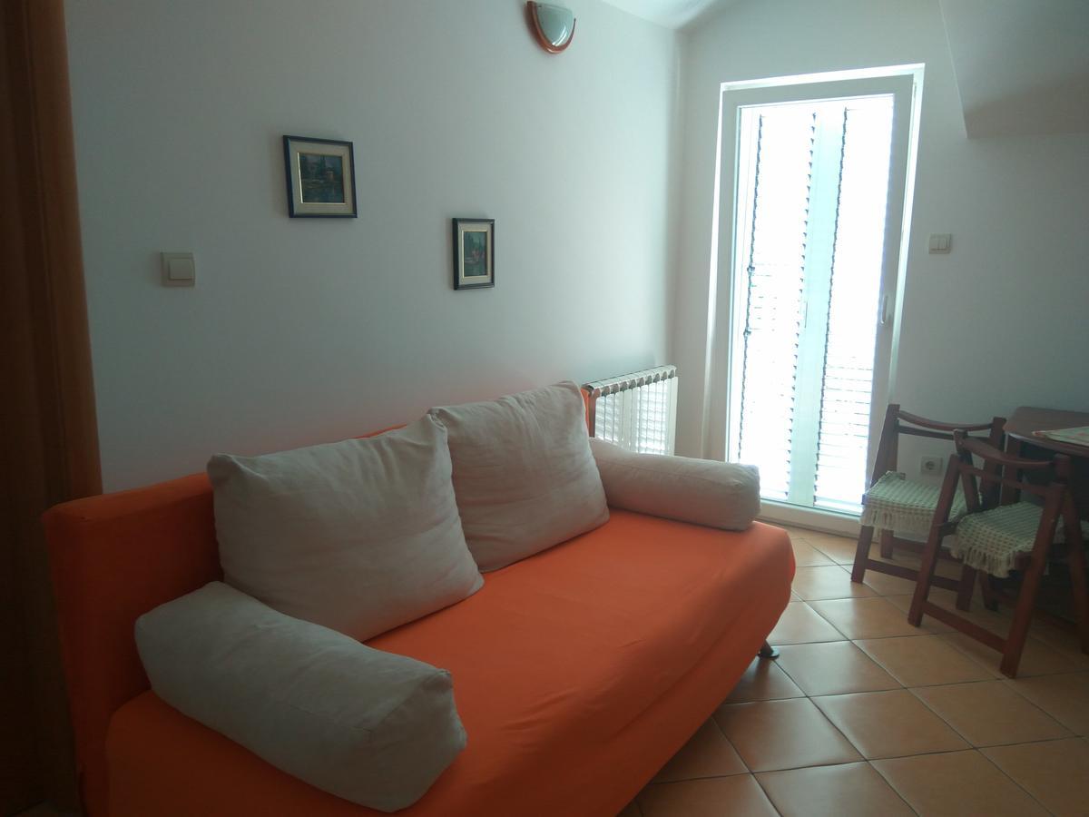 Apartmani Villa Radovic リサン エクステリア 写真